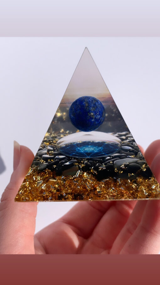 Lapis Lazuli resin pyramid