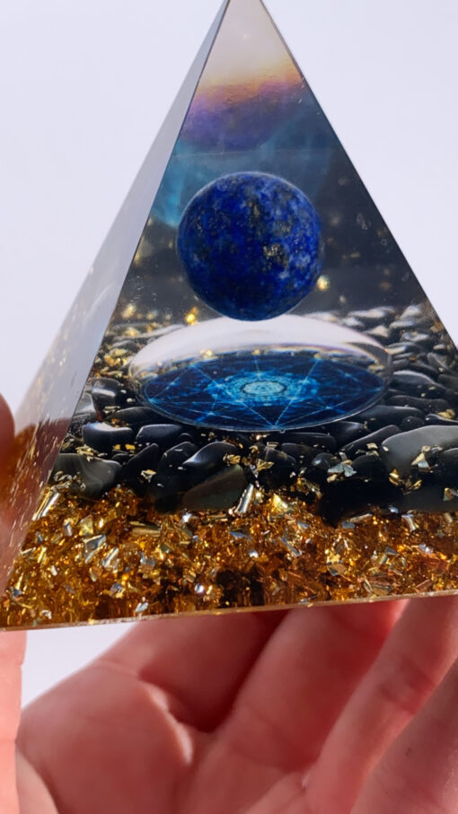 Lapis Lazuli resin pyramid