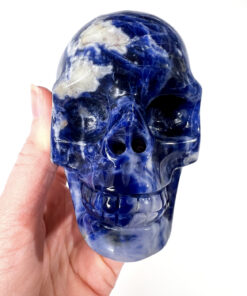 Sodalite skull