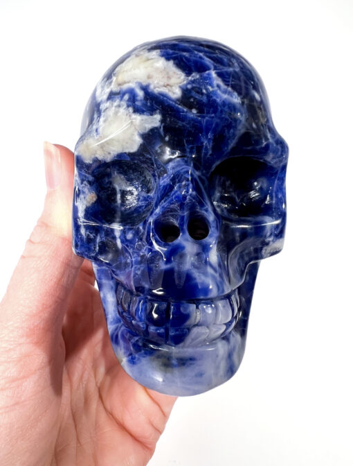 Sodalite skull