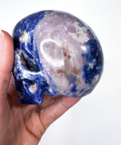 Sodalite skull