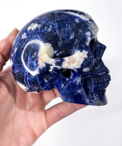 Sodalite skull