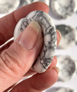 Howlite worry stone