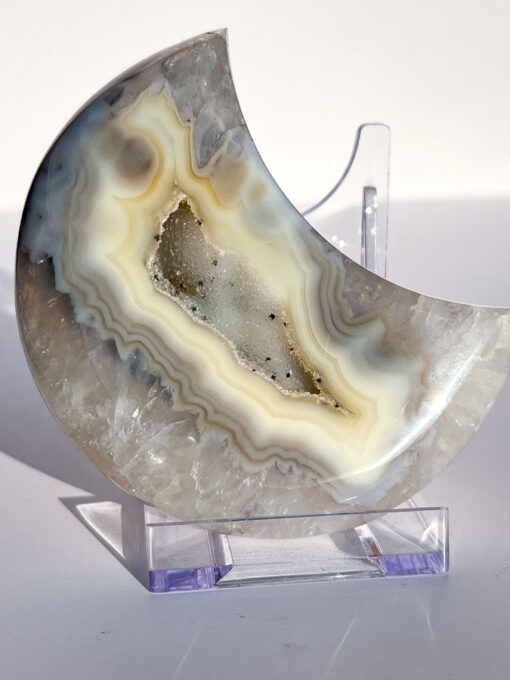 Agate crystal