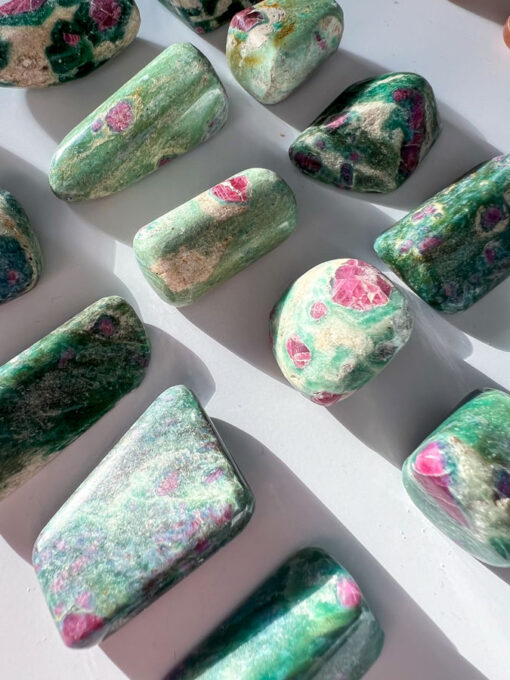 Ruby in Fuchsite tumble stone