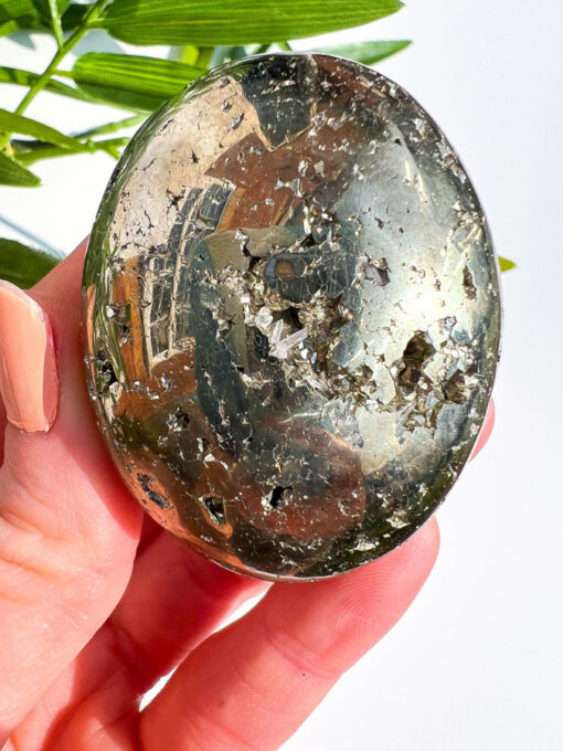 Pyrite palm stone