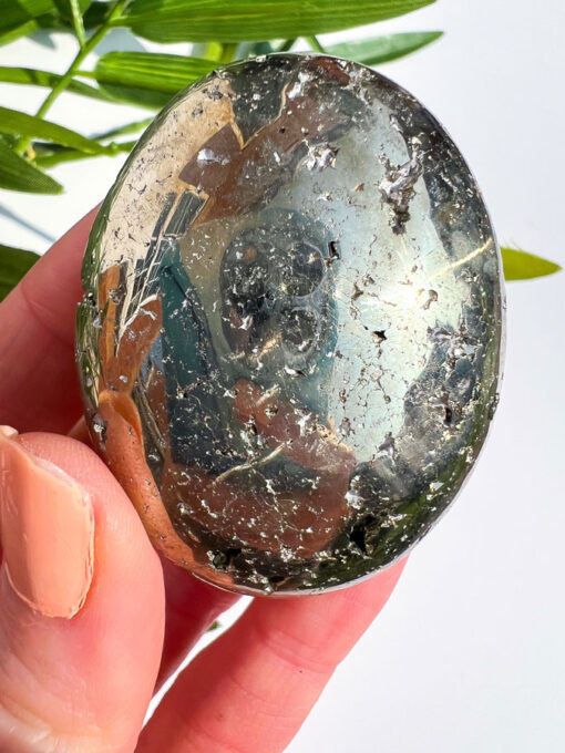 Pyrite palm stone