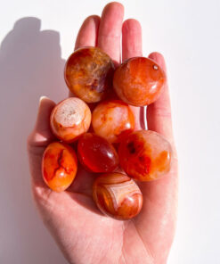 Carnelian tumblestone