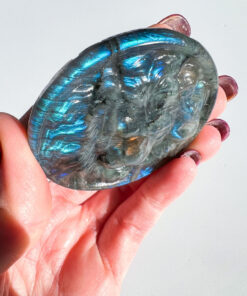 Labradorite lion head carving