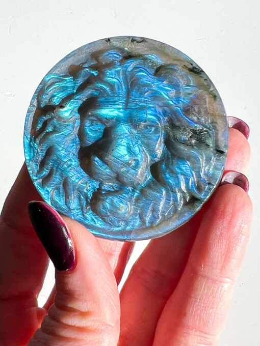 Labradorite lion head carving