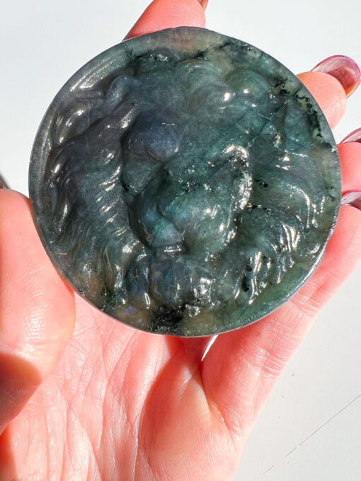 Labradorite lion head carving