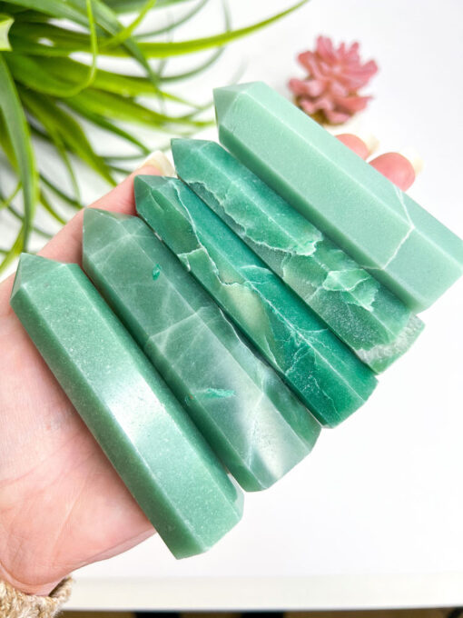 Green Aventurine point