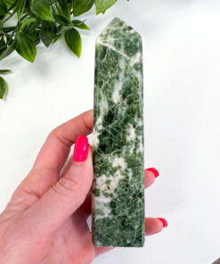 Tremolite obelisk