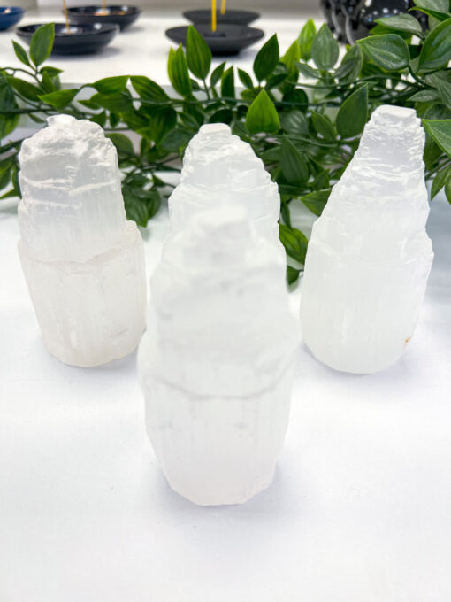 medium Selenite tower