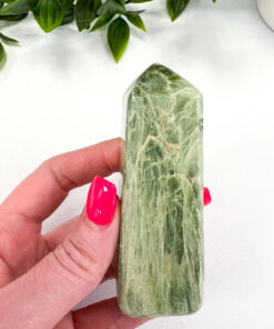 Tremolite obelisk