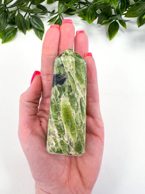 Tremolite obelisk