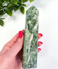 Tremolite obelisk