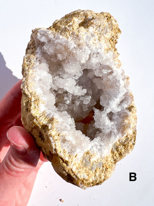 Quartz geode