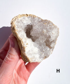 Quartz geode