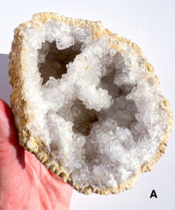 Quartz geode