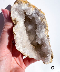 Quartz geode