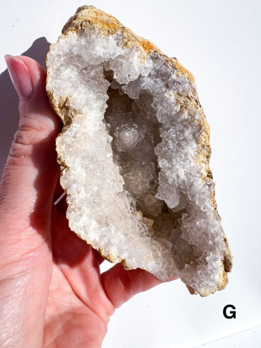 Quartz geode