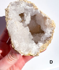 Quartz geode