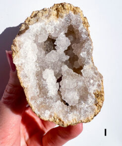 Quartz geode