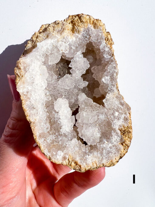 Quartz geode