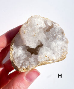 Quartz geode