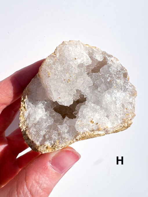 Quartz geode