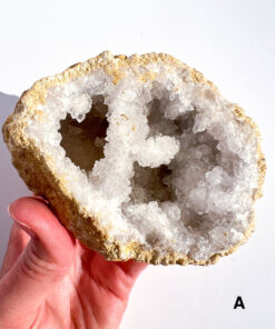 Quartz geode