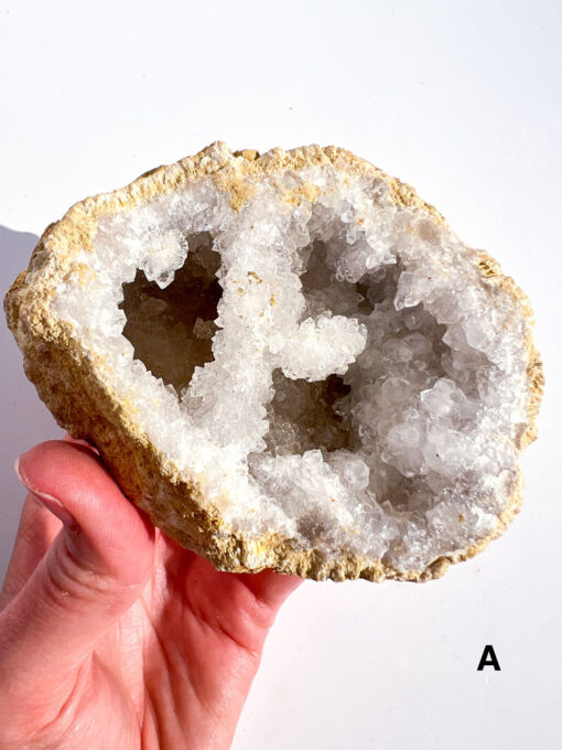 Quartz geode