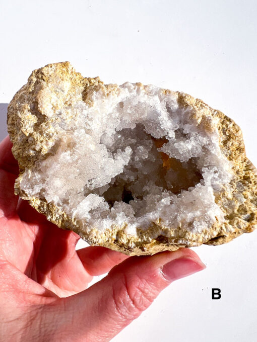 Quartz geode