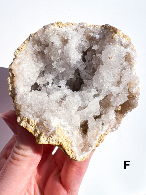 Quartz geode