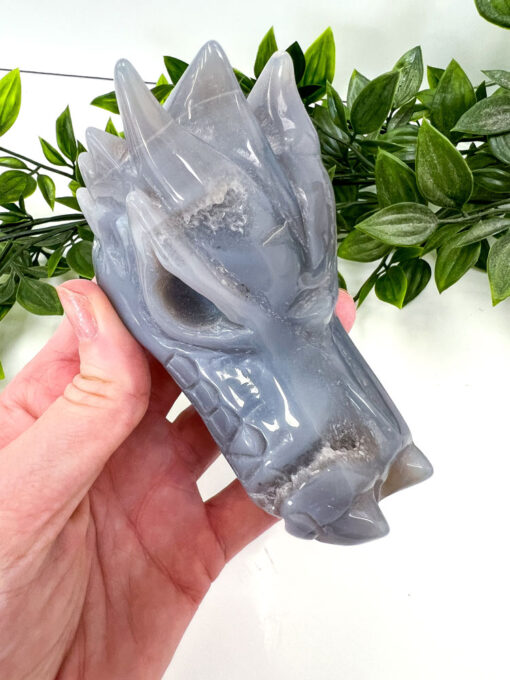 Agate dragon head carving