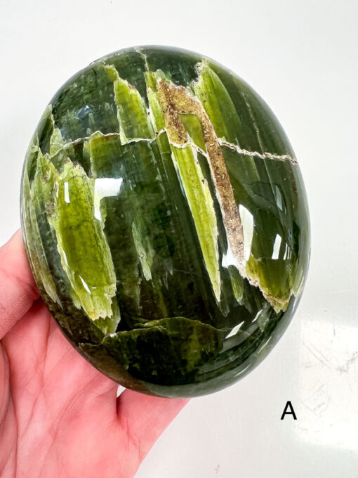 Large Tremolite palm