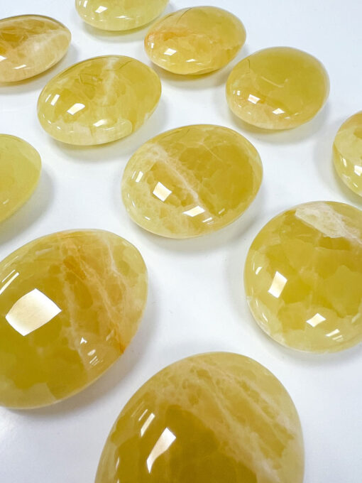 Lemon Calcite palm