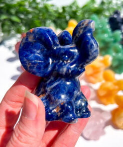 Sodalite elephant carvings