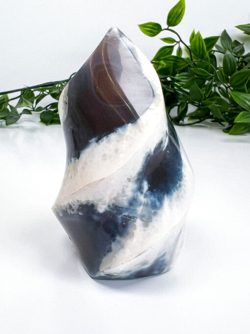 Orca Agate flame