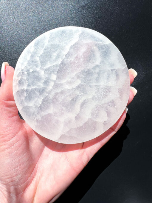 Selenite charging plate